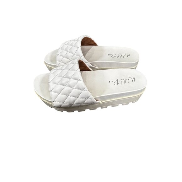 Quilted White Platform Slide Sandals Size 10 With Textured Sole By Wild Pair - Picture 5 of 6